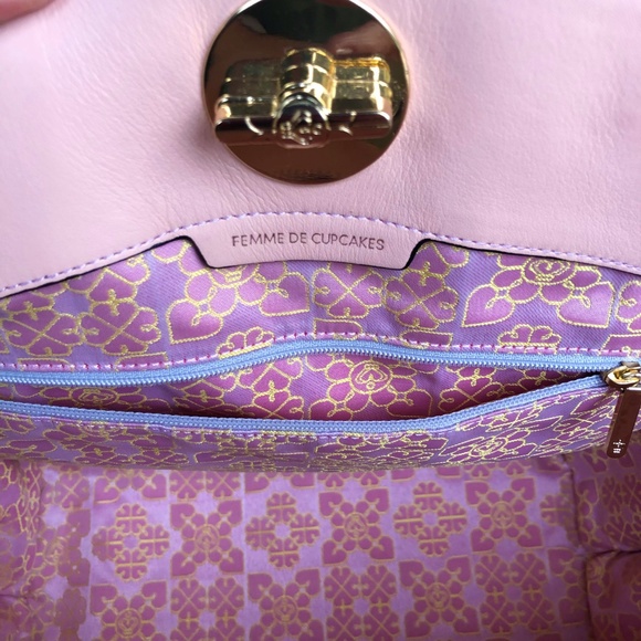 "SOLD" - Femme de Cupcakes Maui tote (New) - Picture 6 of 8